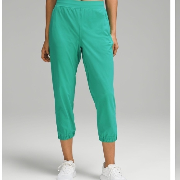 Lululemon Adapted State High-Rise Cropped Jogger - Picture 4 of 10